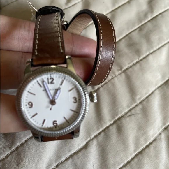 Burberry double strap watch with brown leather - Picture 2 of 8